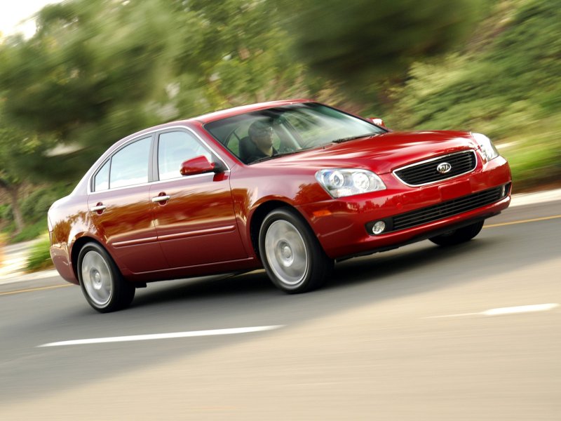 Kia Spectra 2008 год красный цвет