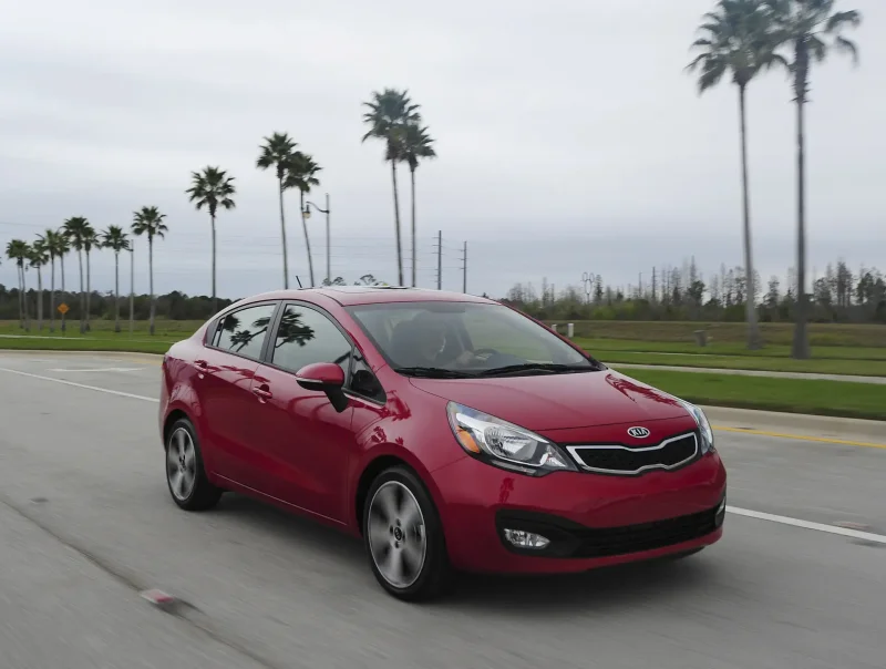 Kia Рио 2012