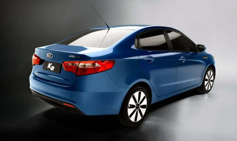 Kia k2 2011