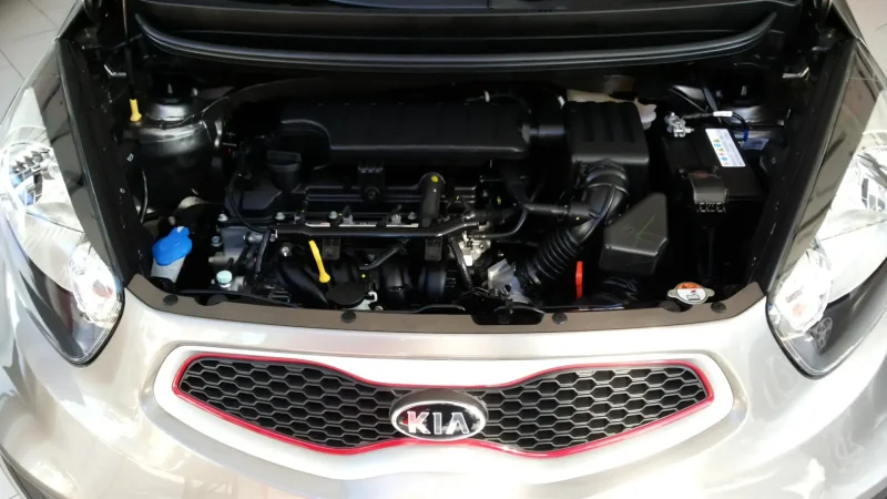 Kia Picanto 2014 под капотом