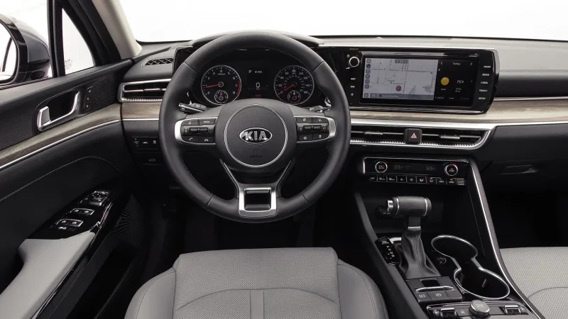 Kia k5 2021 салон