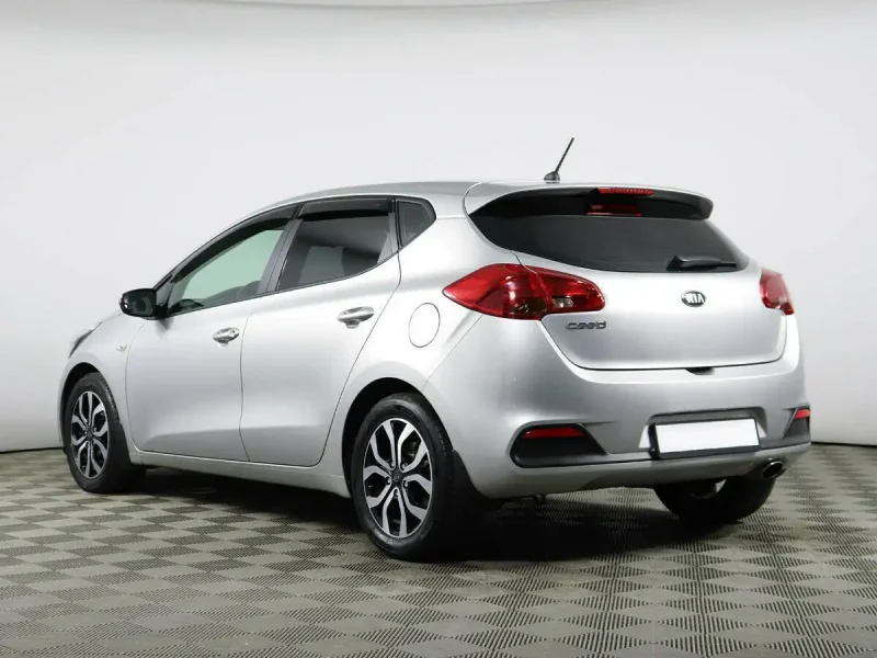 Solaris 2013 и Kia Ceed 2013