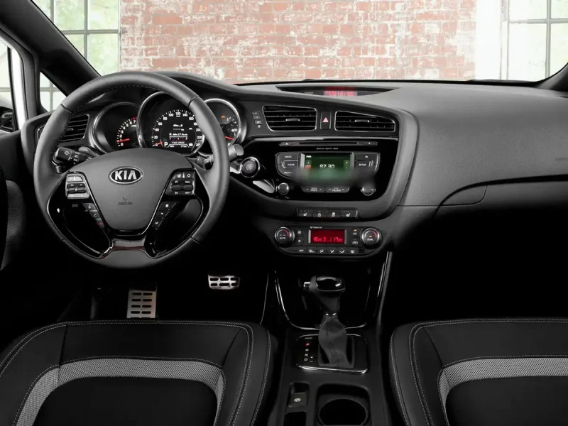 Kia Ceed 2013 хэтчбек салон