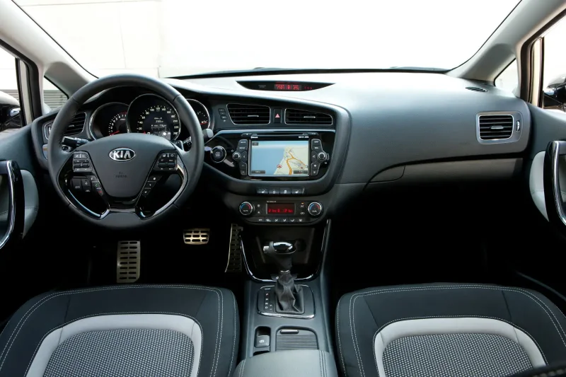 Kia Ceed 2017 салон