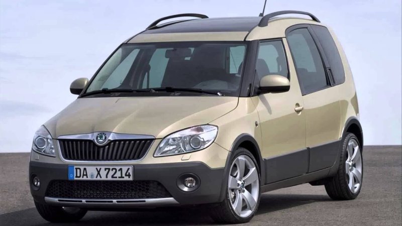 Skoda Roomster Scout 2012