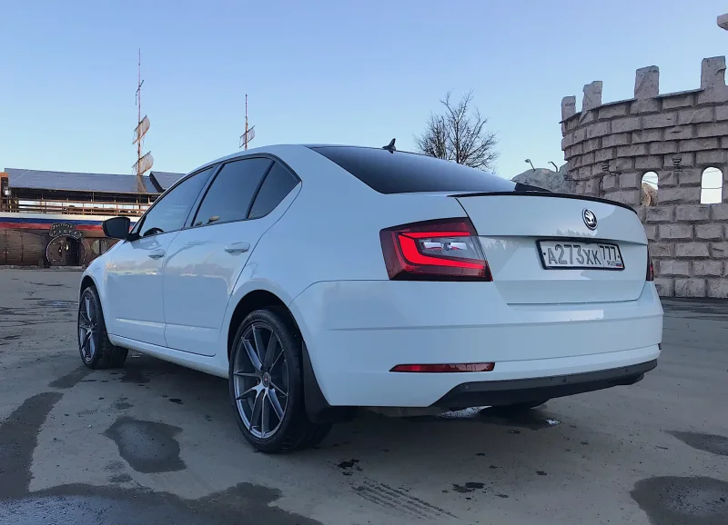 Skoda Octavia r17