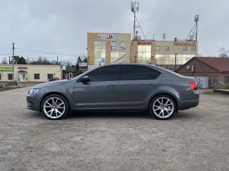 Skoda Octavia a7 диски r19