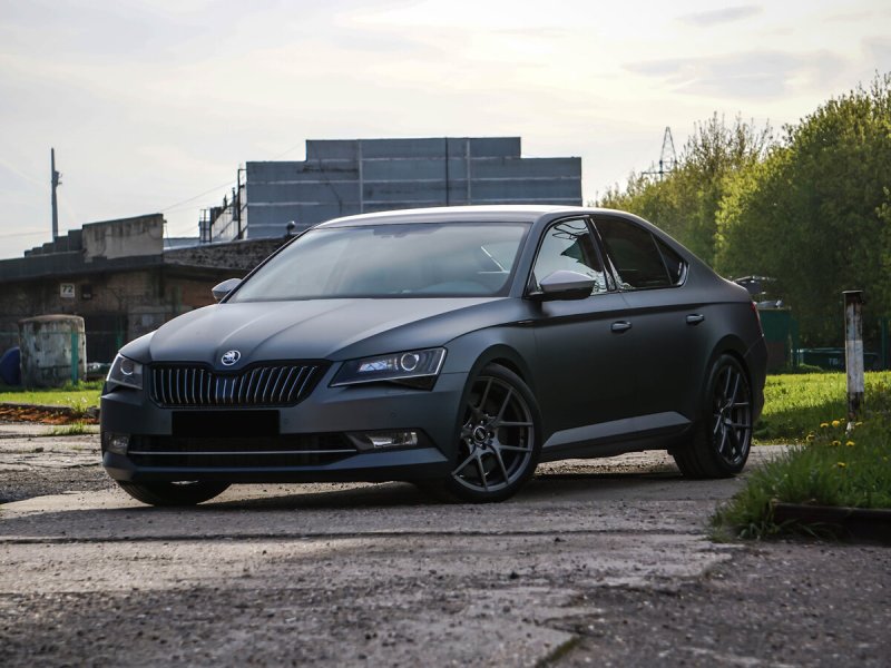 Skoda Superb стенс