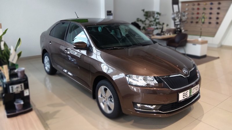 Skoda Rapid 2020 коричневый Toffee металлик