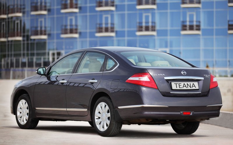 Nissan Teana 2