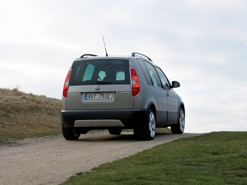 Škoda Roomster Scout