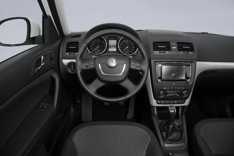 Skoda Yeti панель 2012