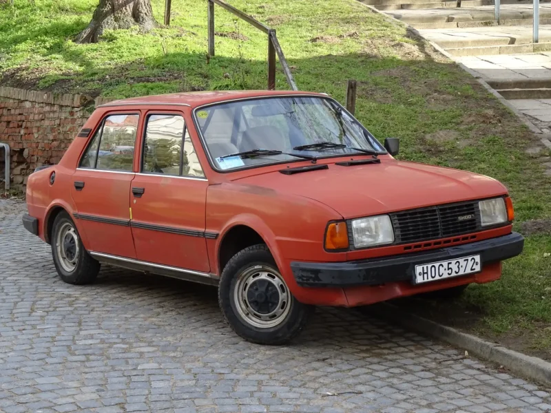 Skoda 120