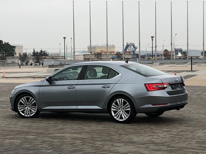 Skoda Superb 2021