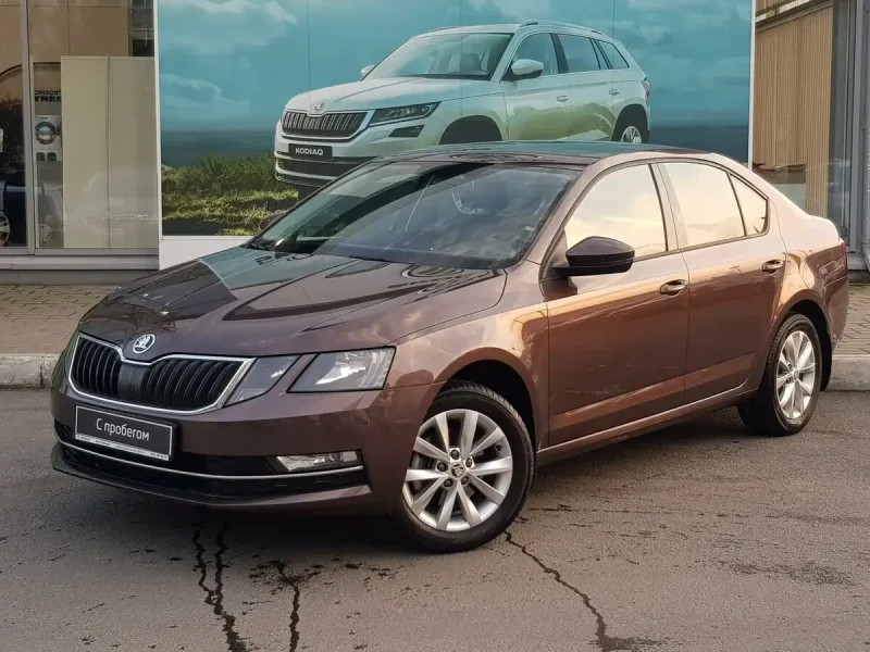 Skoda Octavia a7 FL коричневая