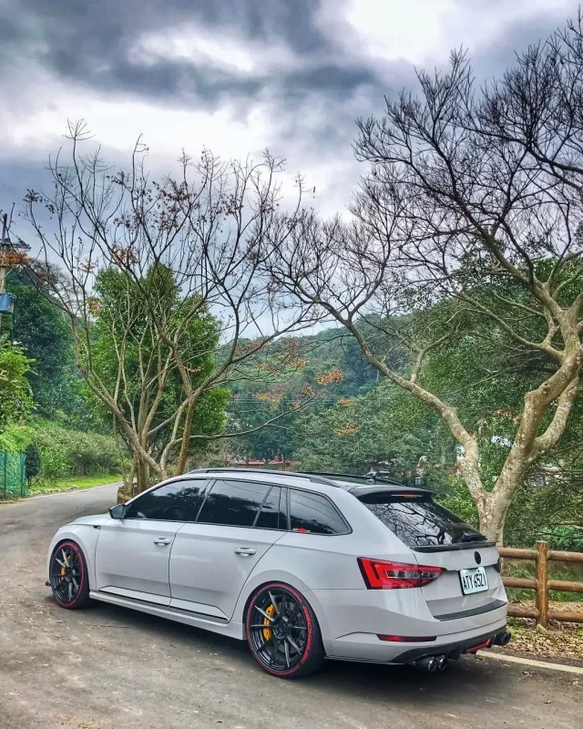 Skoda Superb Combi Tuning