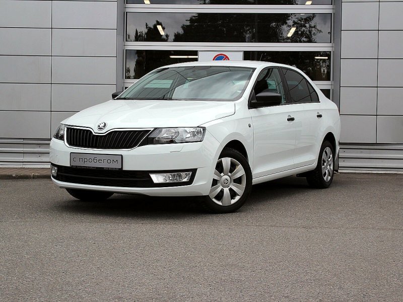 Skoda Rapid 2016 белый