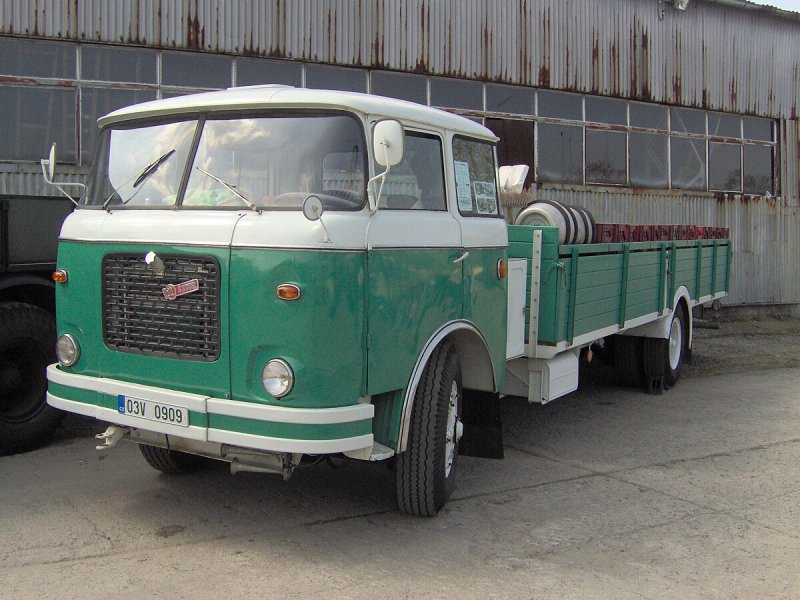 Skoda 706 RT