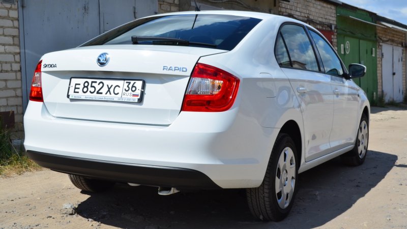 VW Polo sedan Pure White lc9a/0q