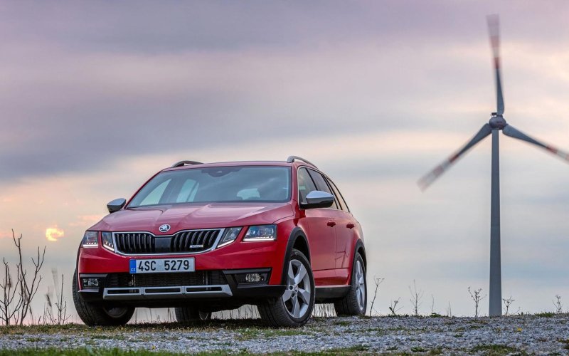 Škoda Octavia Scout универсал