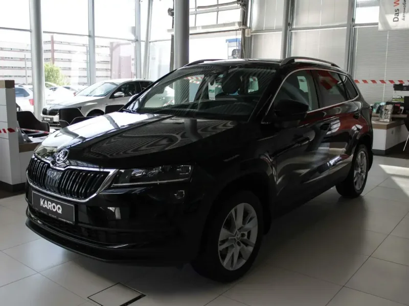 Skoda Karoq 2021 черный