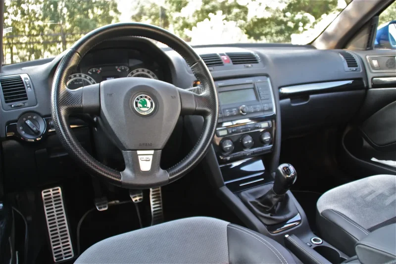 Skoda Octavia 1998 Interior