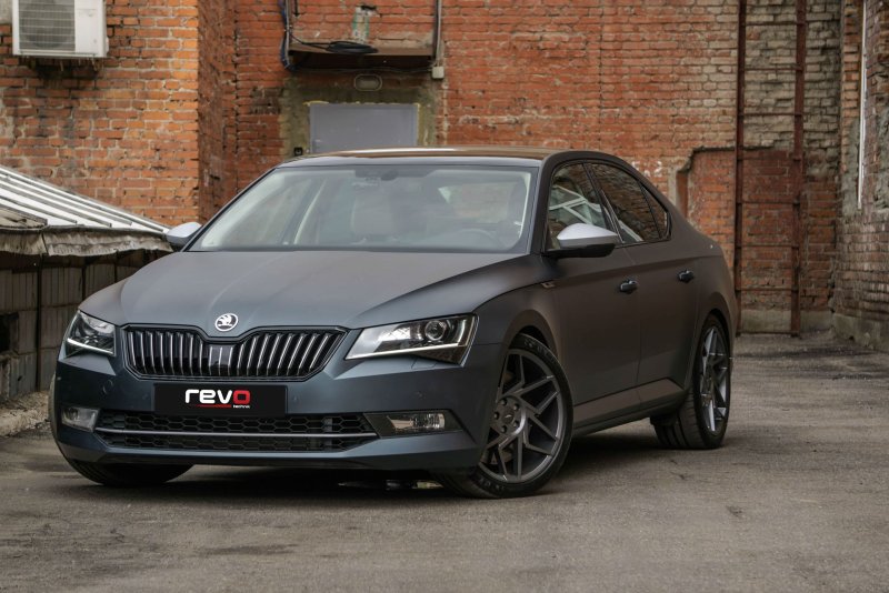 Skoda Superb 2016 салон