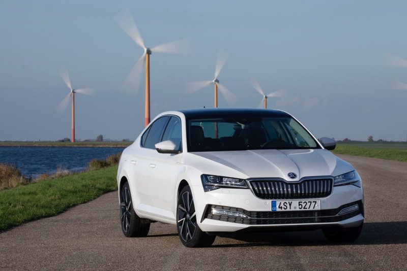 Skoda Superb 2021