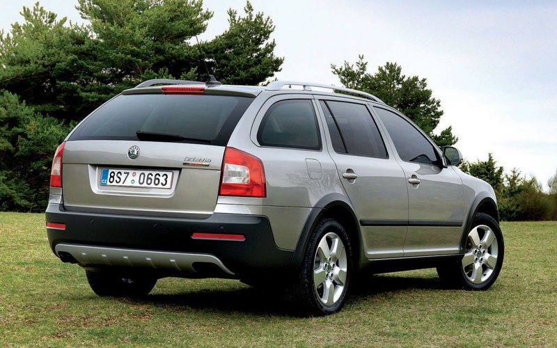 Škoda Octavia Scout a5