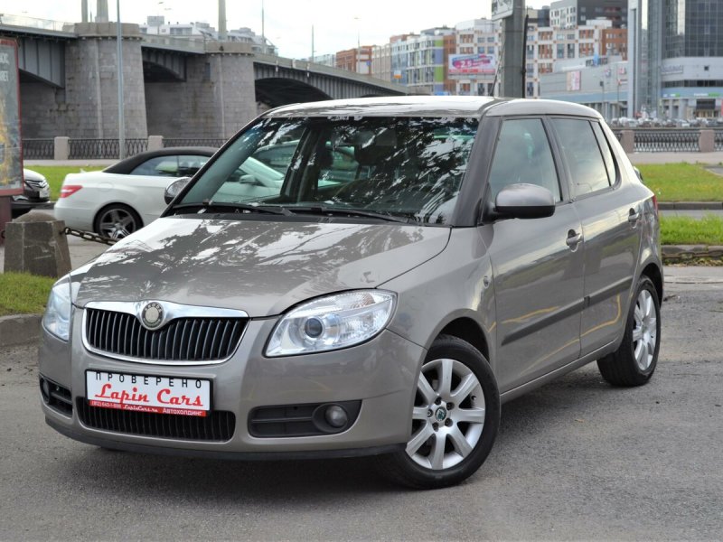 Skoda Fabia хэтчбек II 1.2