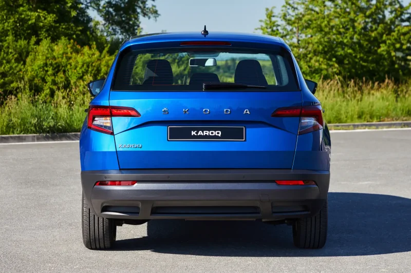 Skoda Karoq сзади