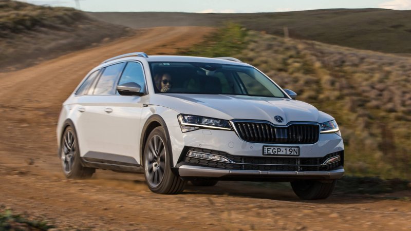 Skoda Superb Scout 2020