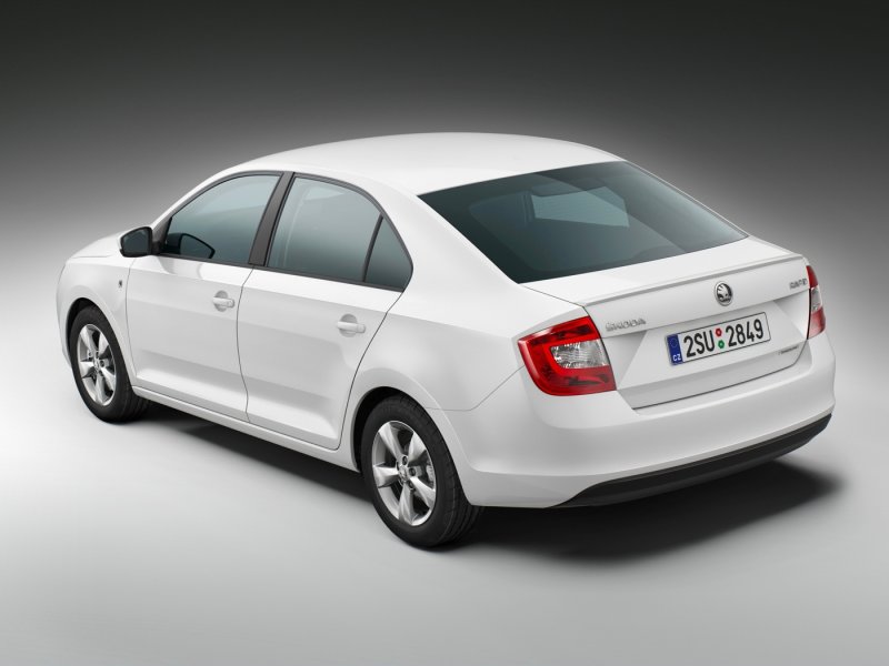 Škoda Rapid седан