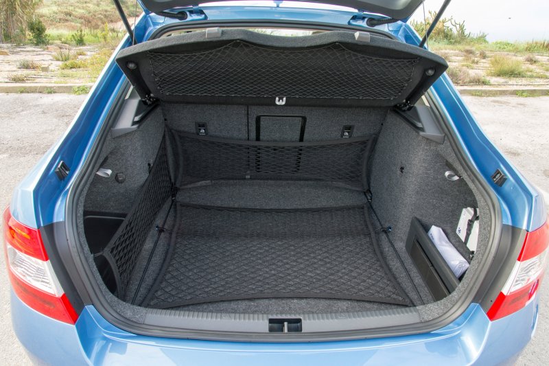 Škoda Octavia 2014 багажник