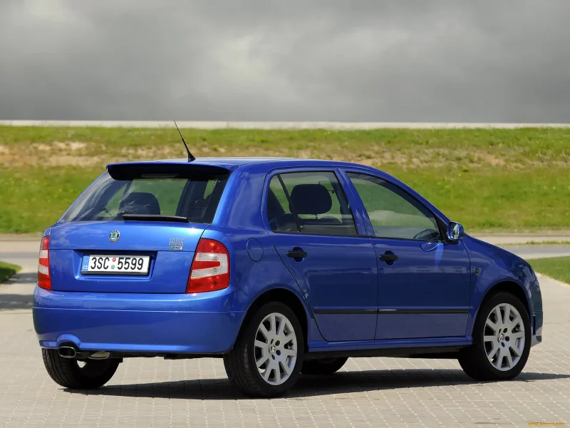 Skoda Fabia седан 2004