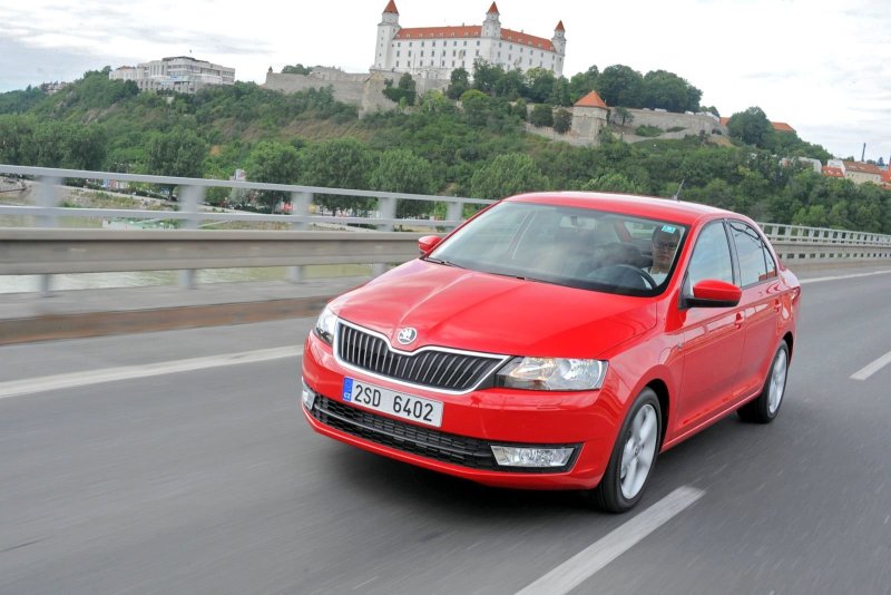 Skoda Rapid Red