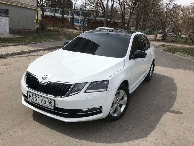 Skoda Octavia a7 белая