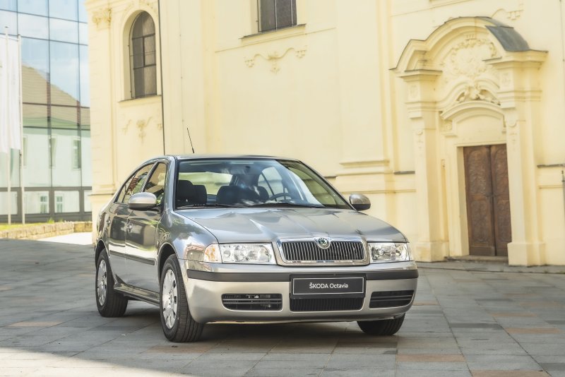 Skoda Octavia 1.8 МТ, 2003