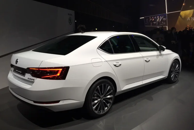 Škoda Superb 2015 универсал