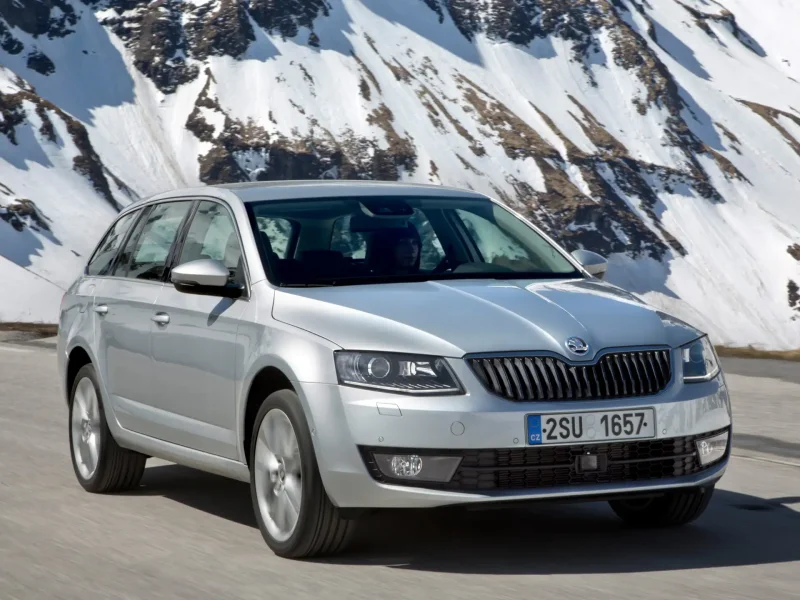 Skoda Octavia Combi 2013 (a7)