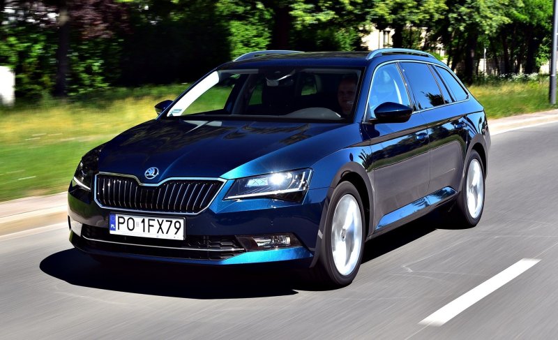 Skoda Superb 2022 универсал