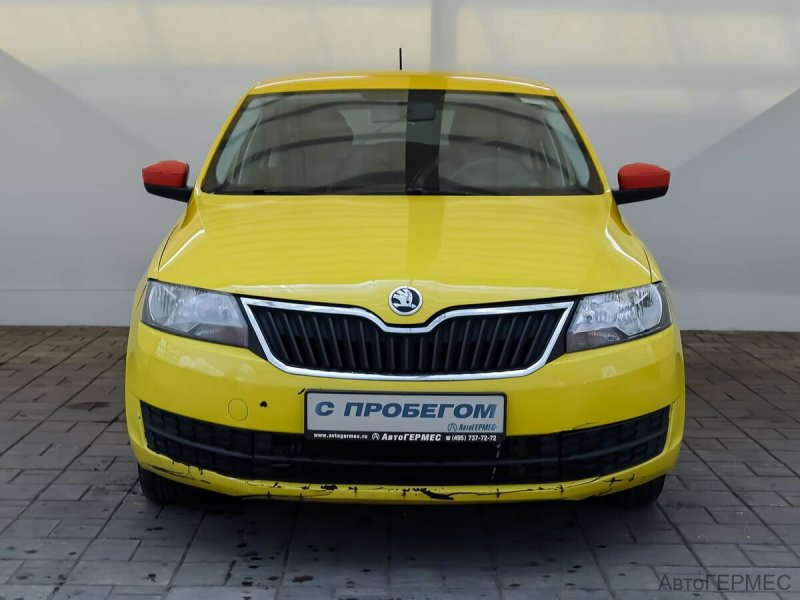 Skoda Octavia a7 спереди