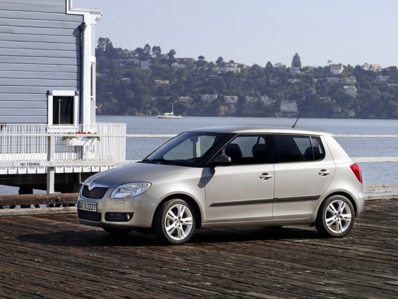 Skoda Fabia 2 2011