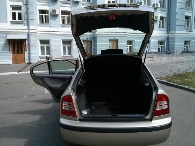 Octavia Tour 2008 багажник