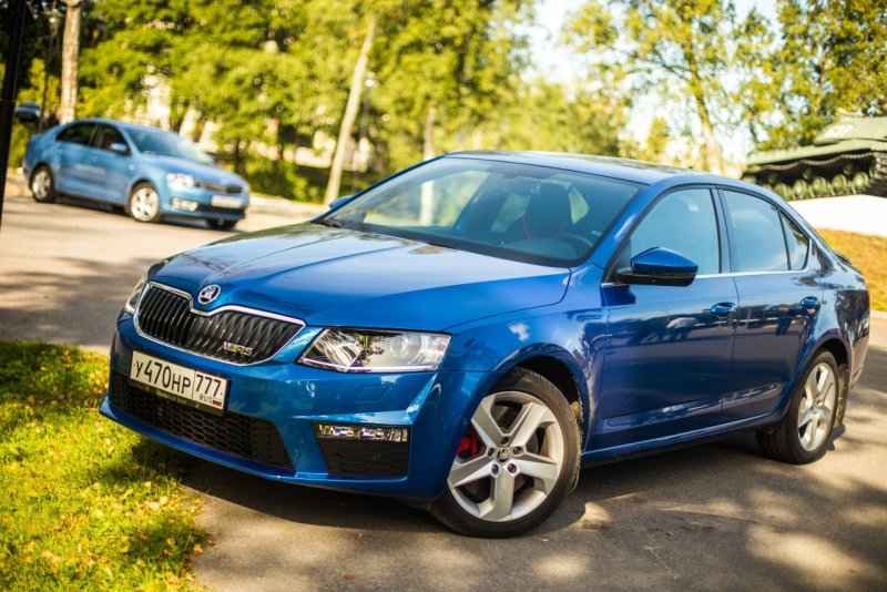 Skoda Octavia VRS 2022 синяя