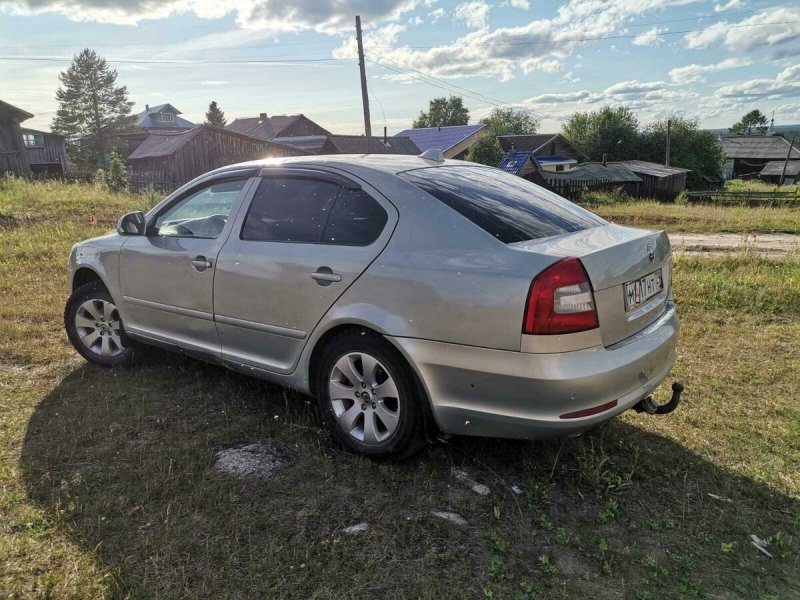 Skoda Octavia a7 серебристый