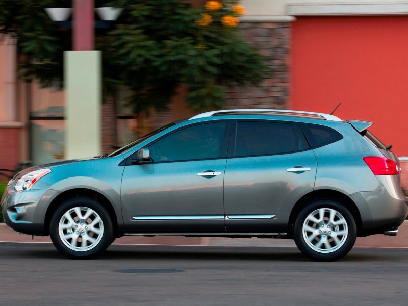 Nissan Rogue 2010