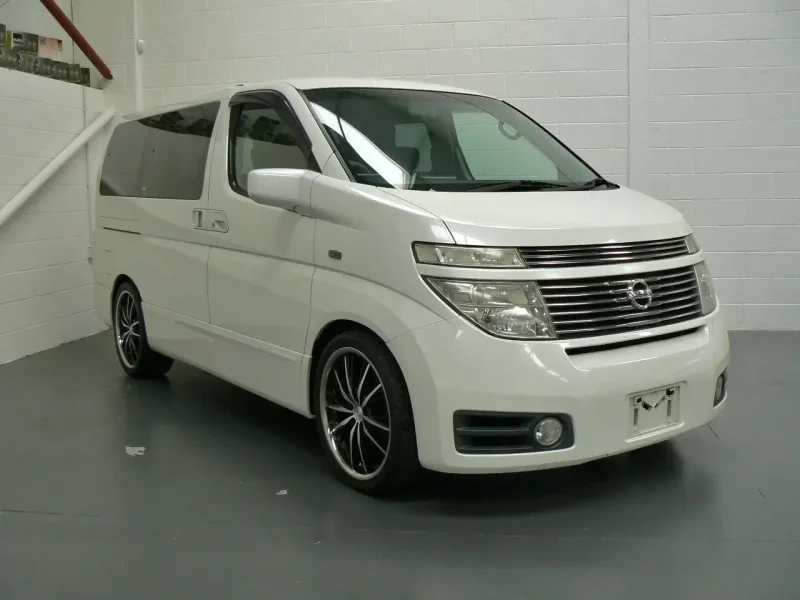 Nissan Elgrand 51