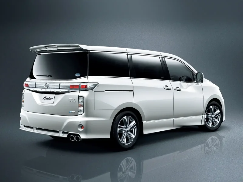 Nissan Elgrand 2010