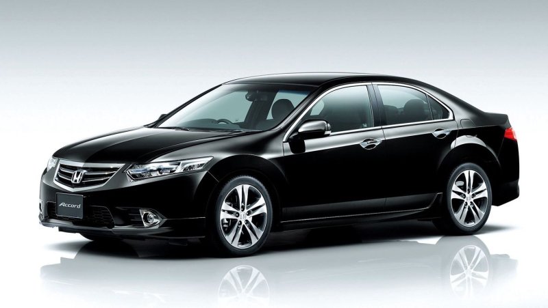 Honda Accord седан VIII